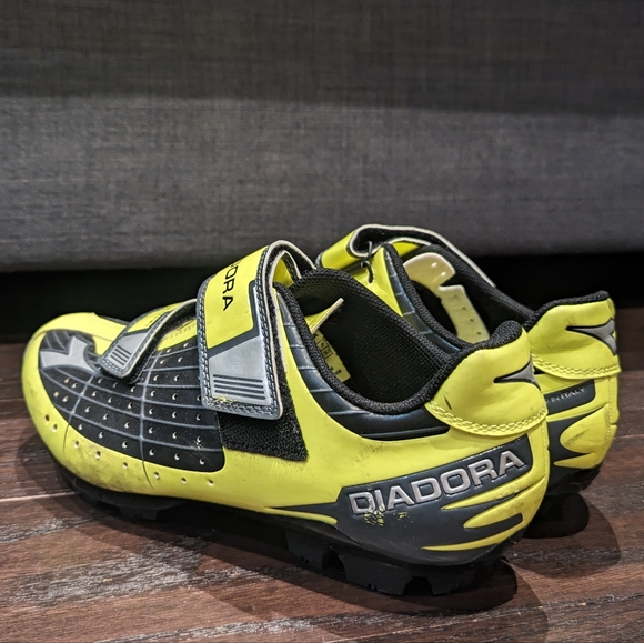 Diadora Road Cycling Shoes - Picture 4 of 9